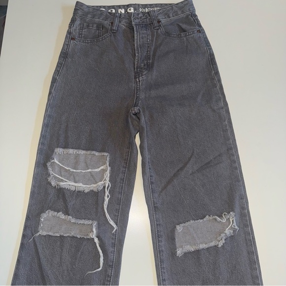 S.O.N.G. 90’s Boyfriend Jean Distressed Solid Gray Denim Jeans Size 1 / 25 - Picture 2 of 8